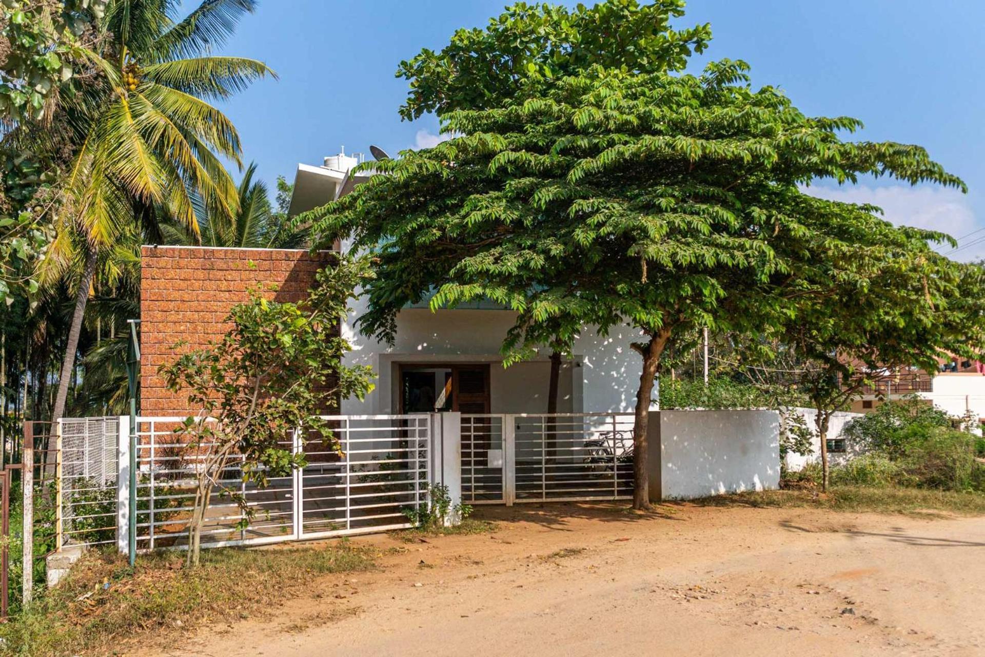 Stayvista At Davey'S Townhouse With Breakfast & Pet Friendly Home Mysore Exterior photo